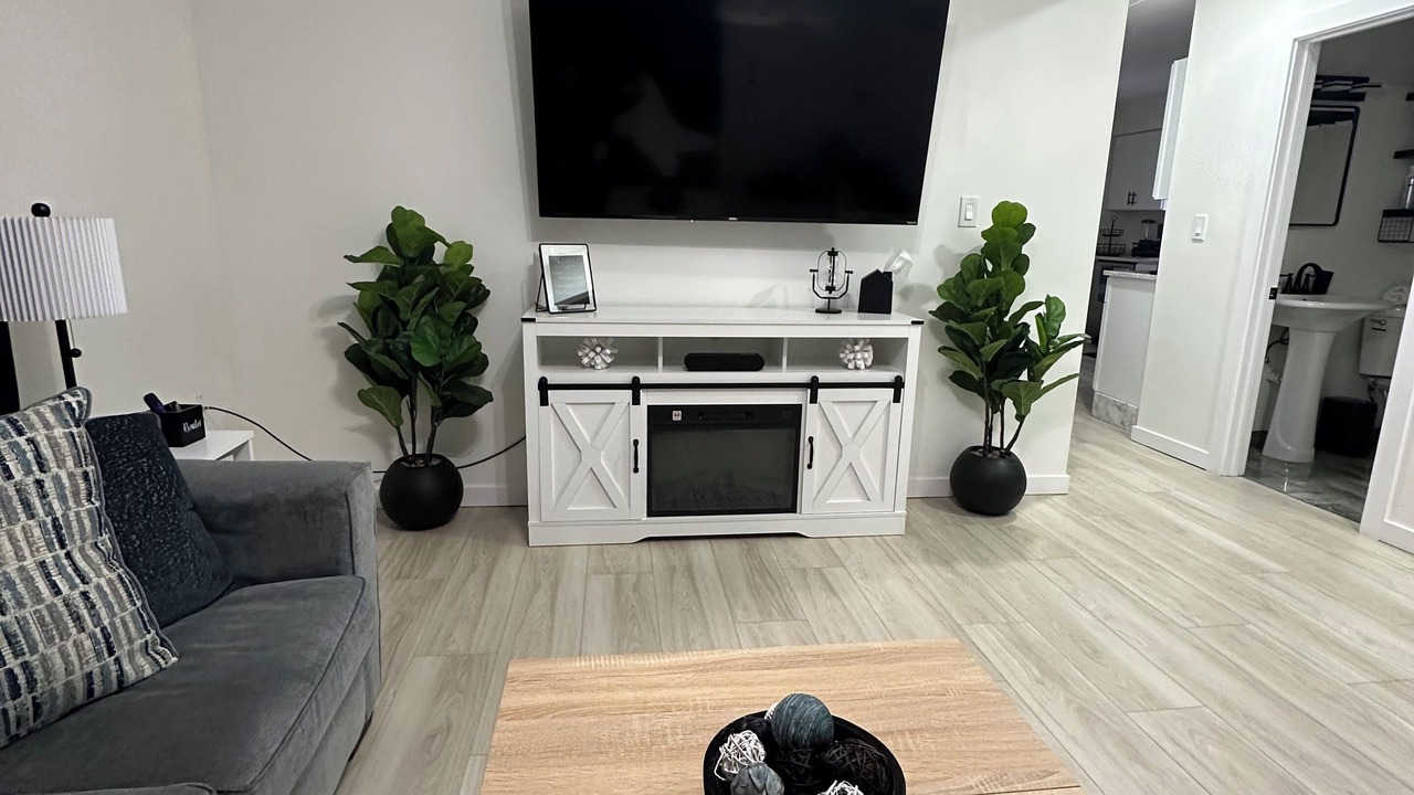 Photo of Livingroom in Melvindale