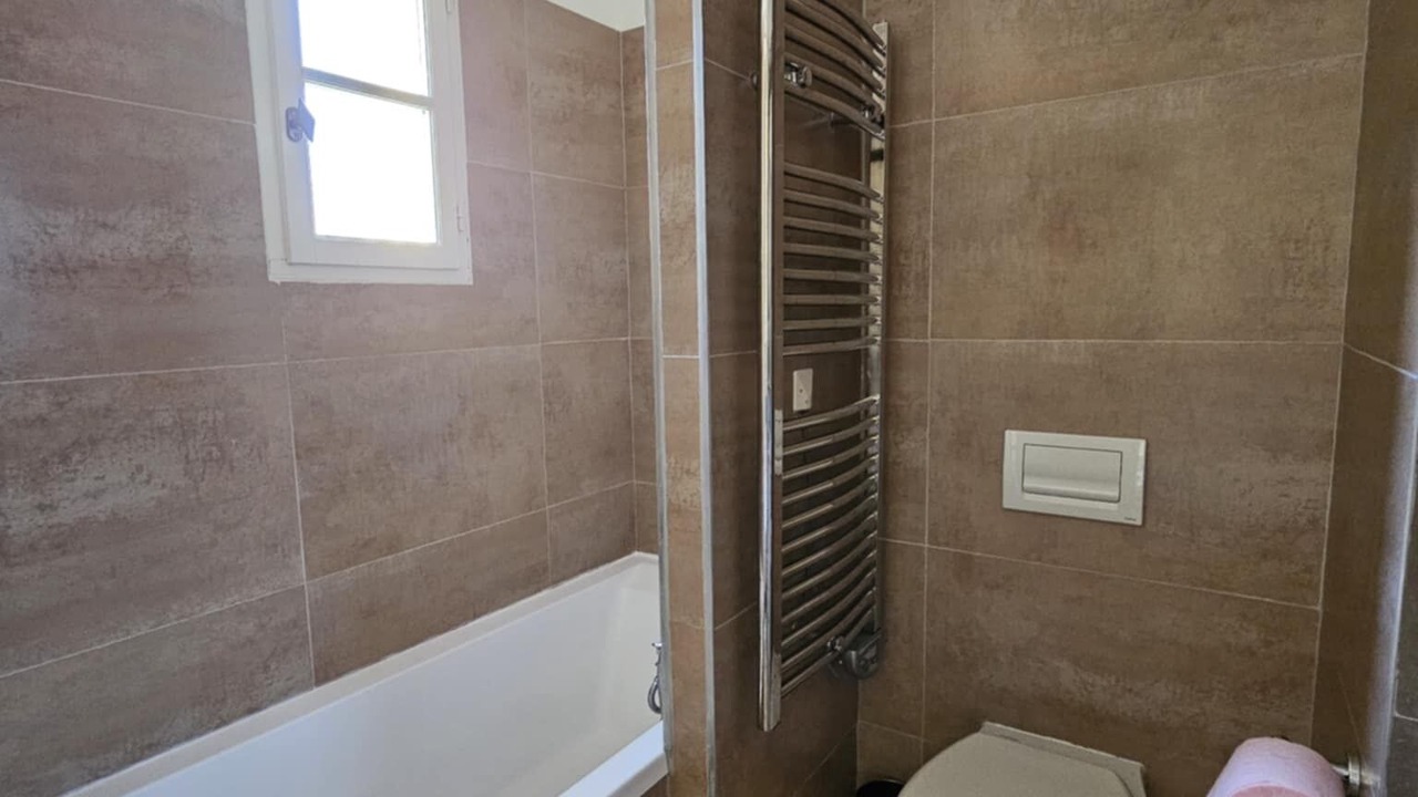 Photo of Bathroom in Saint-Laurent-de-la-Cabrerisse