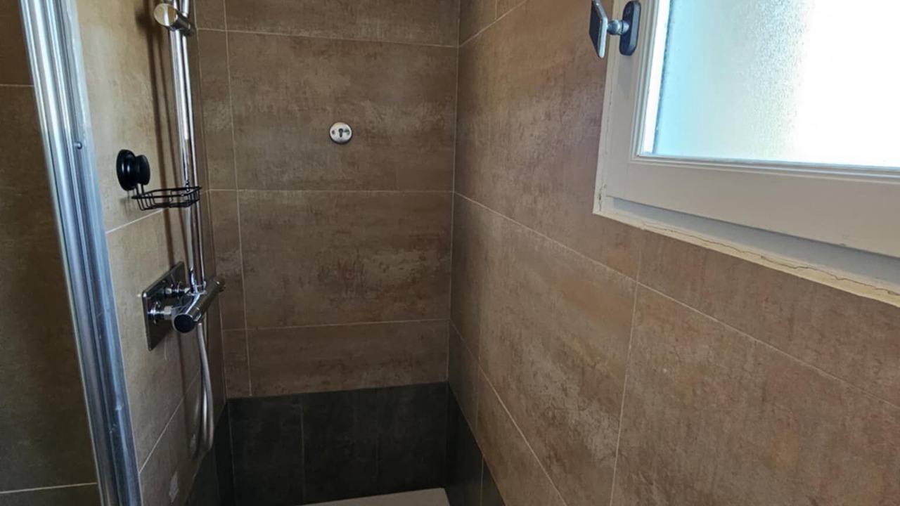 Photo of Bathroom in Saint-Laurent-de-la-Cabrerisse