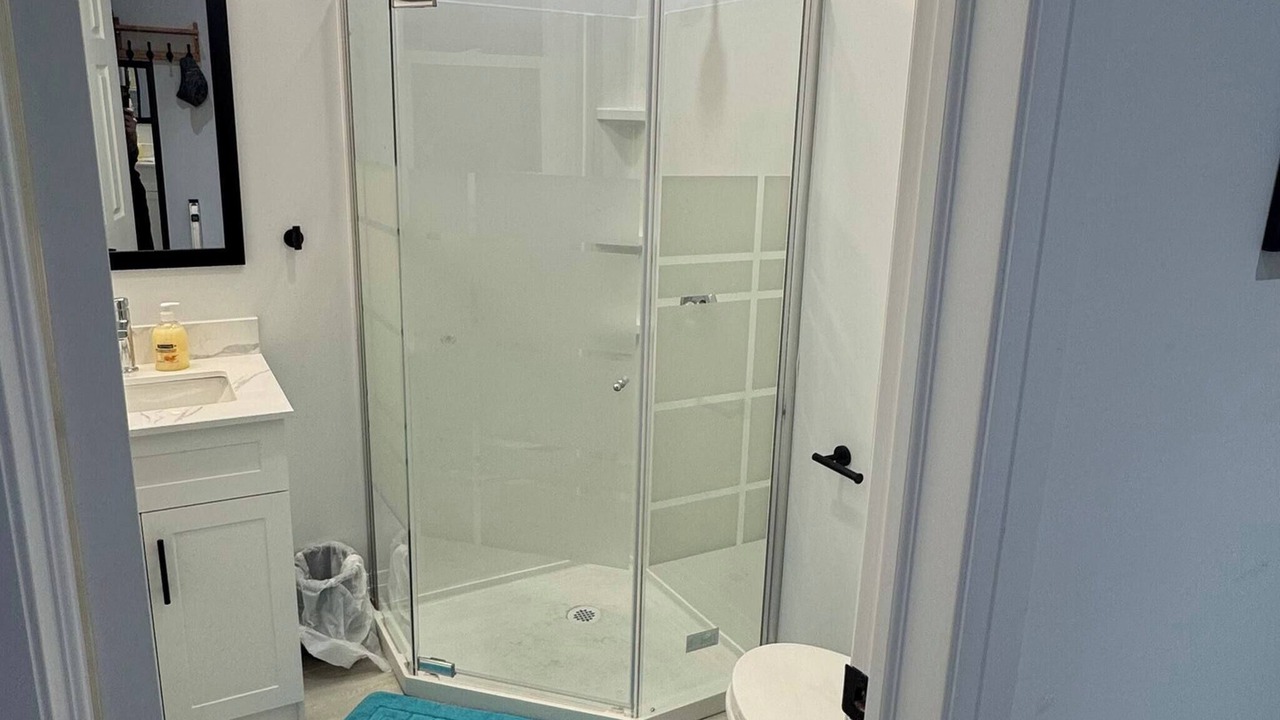 Photo of Bathroom in Jacksons Point