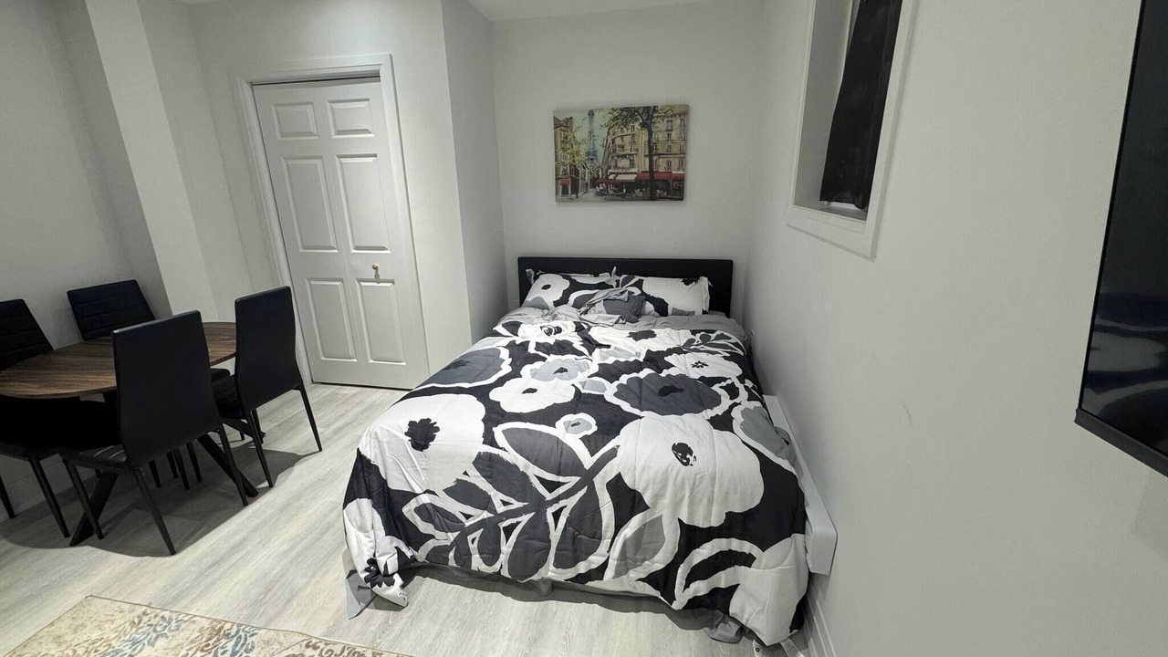 Photo of Bedroom in Jacksons Point