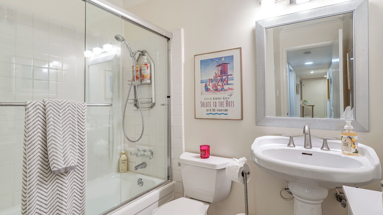 Photo of Bathroom in Sharon Heights