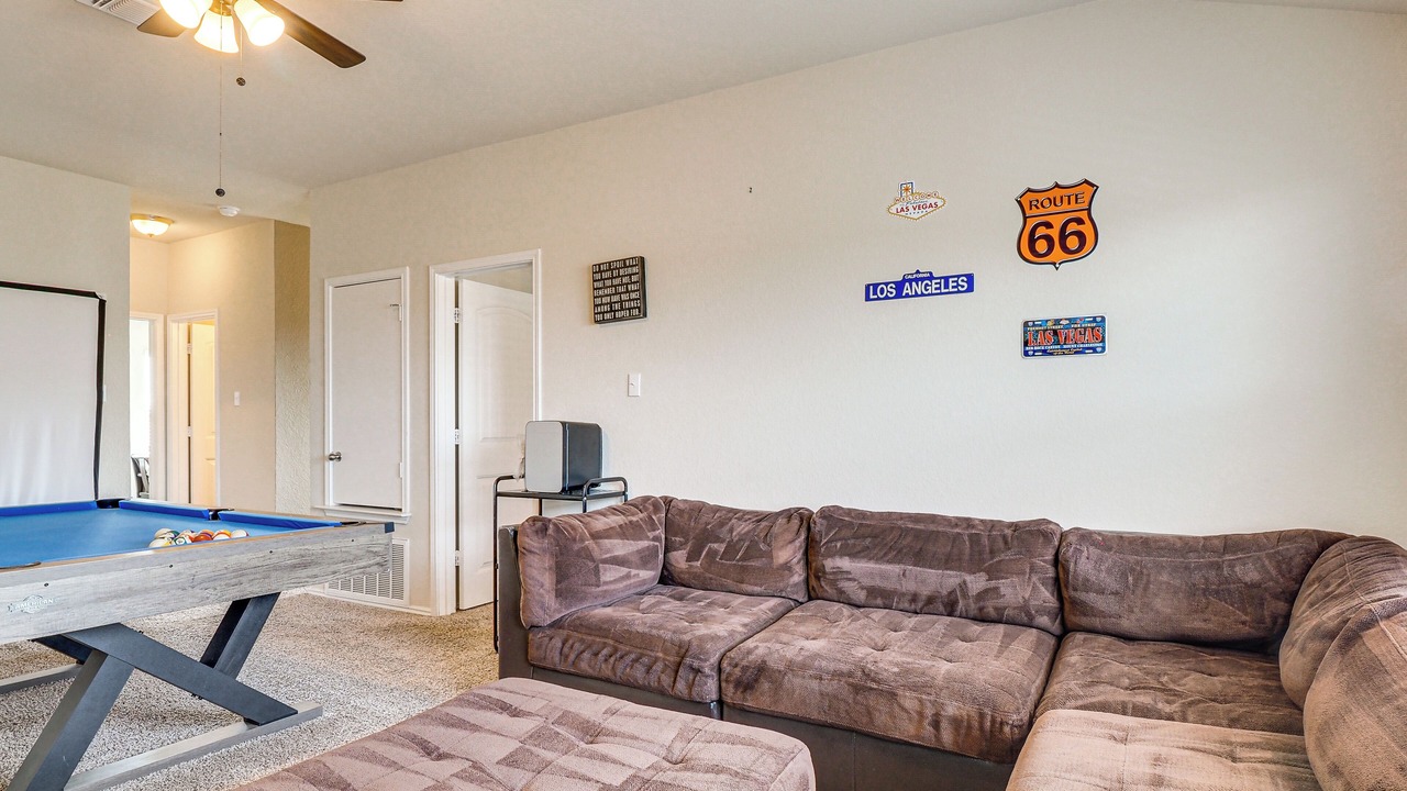 Photo of Livingroom in Jarrell