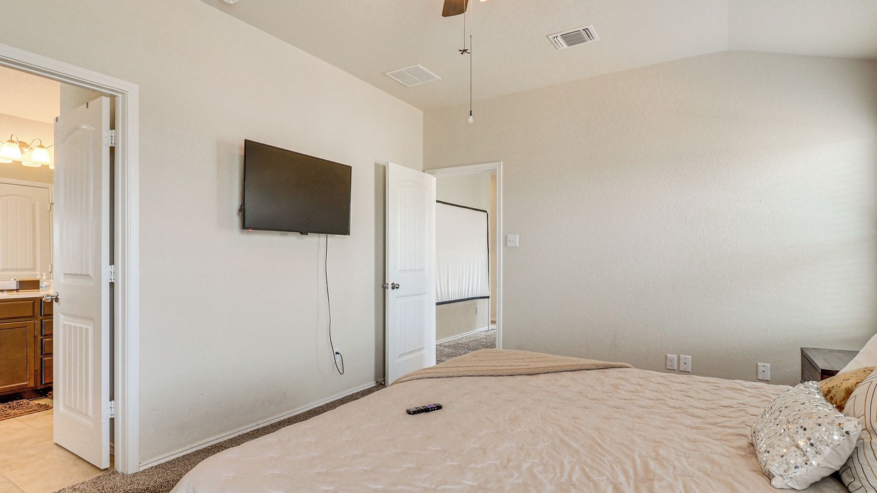 Photo of Bedroom in Jarrell