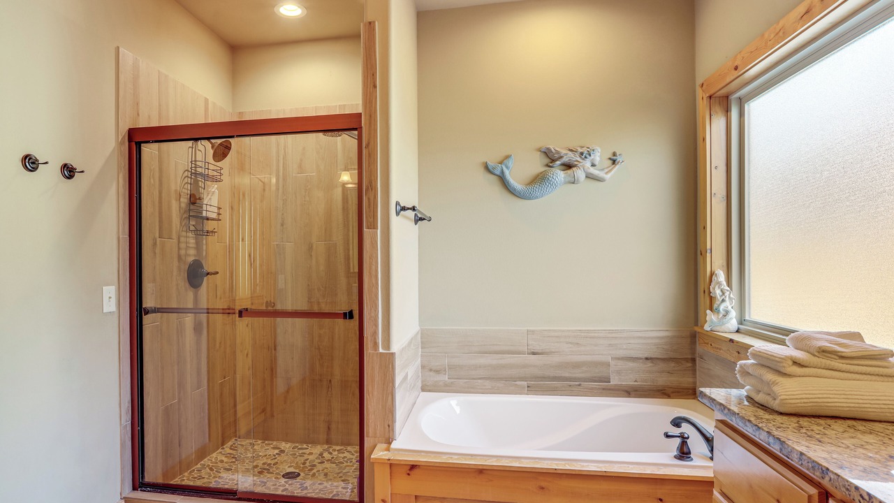 Photo of Bathroom in Lakeview
