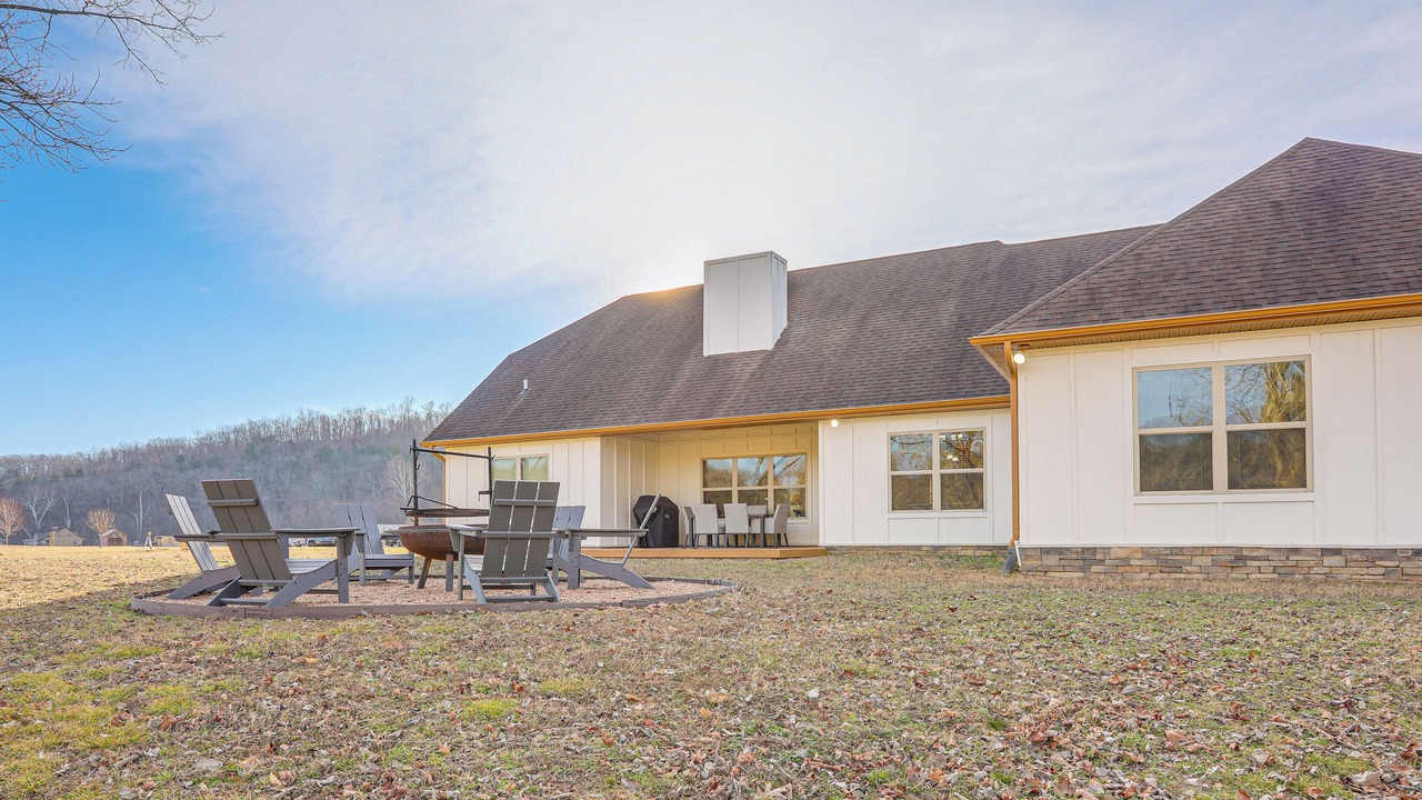 Photo of Outdoor in Lakeview