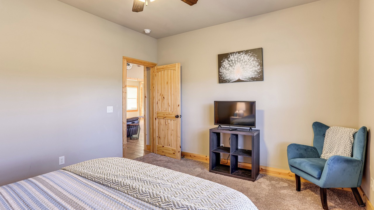 Photo of Bedroom in Lakeview