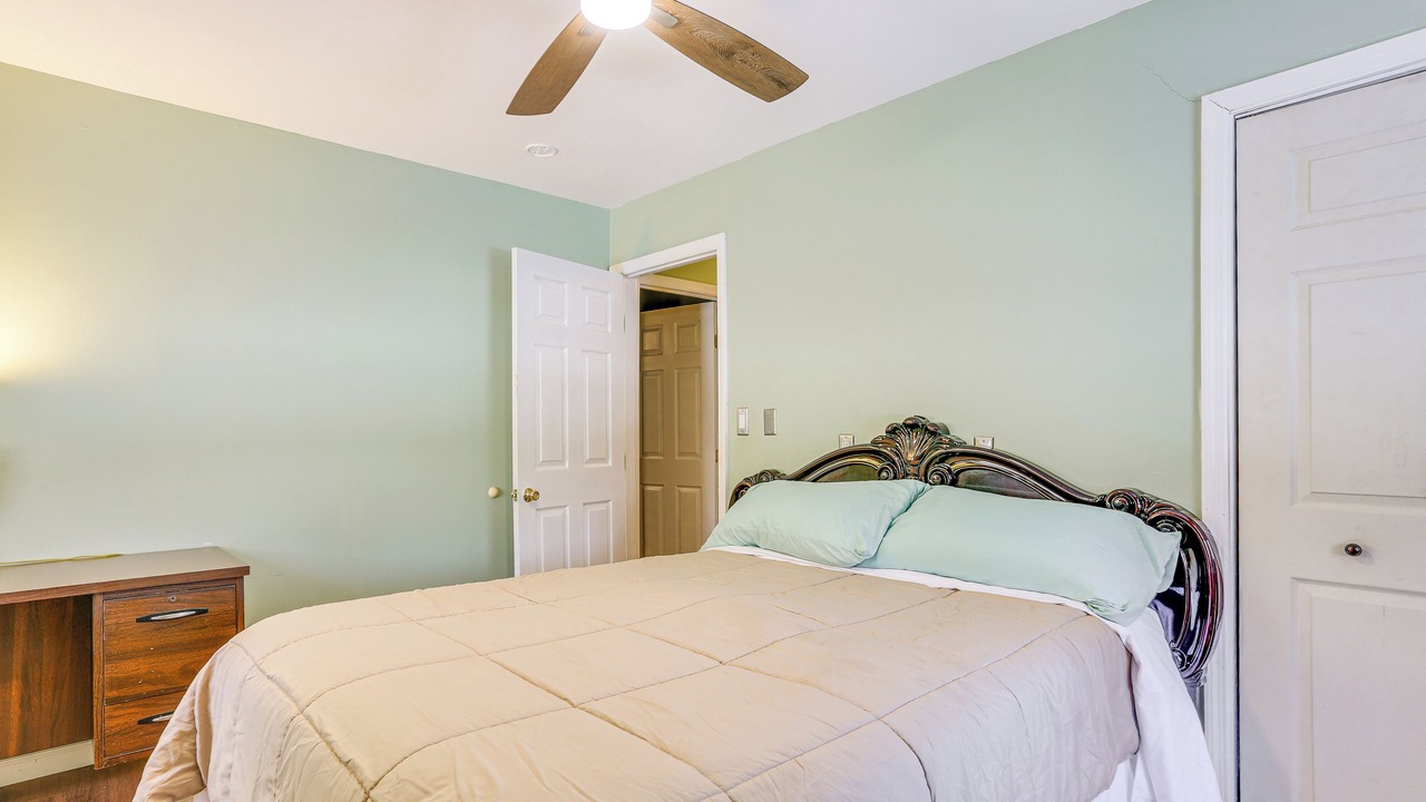 Photo of Bedroom in Newburgh