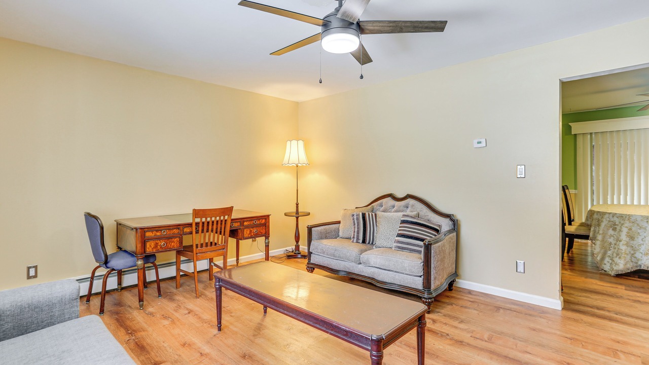 Photo of Livingroom in Newburgh