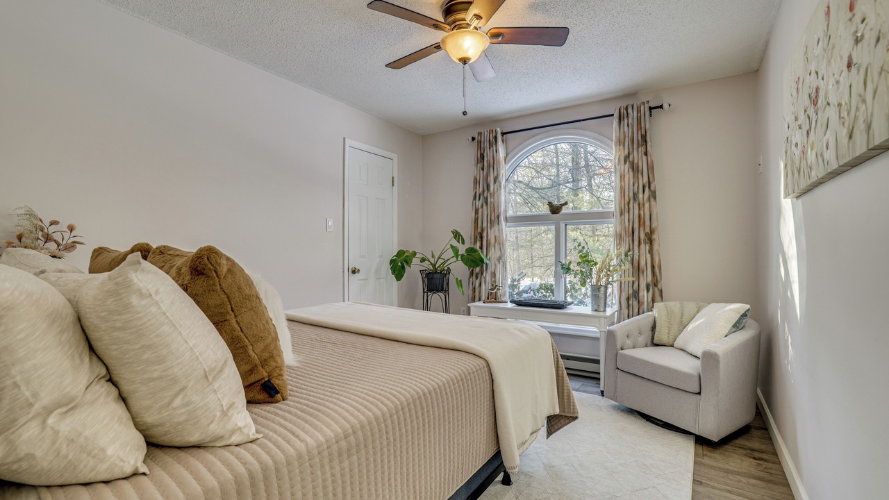 Photo of Bedroom in Saylorsburg