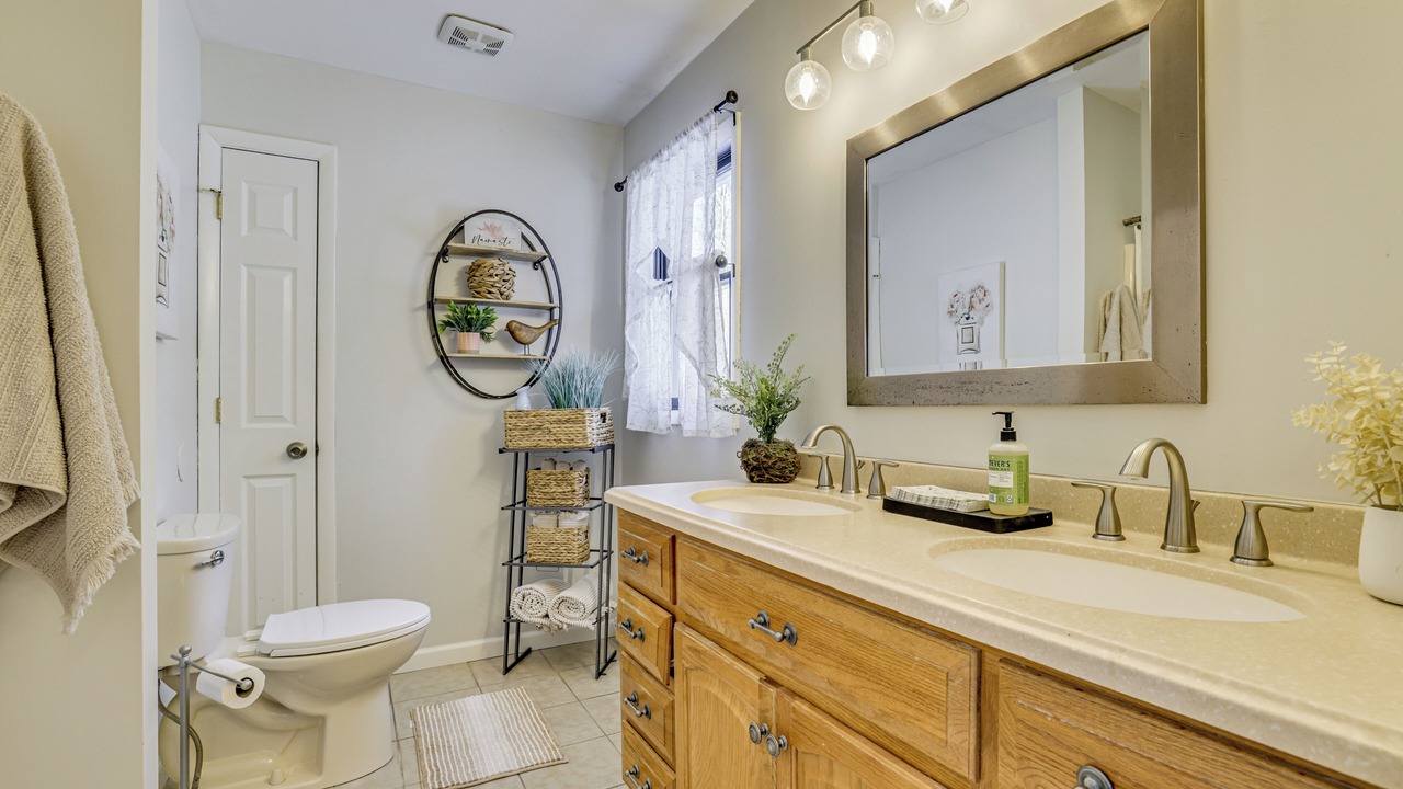 Photo of Bathroom in Saylorsburg