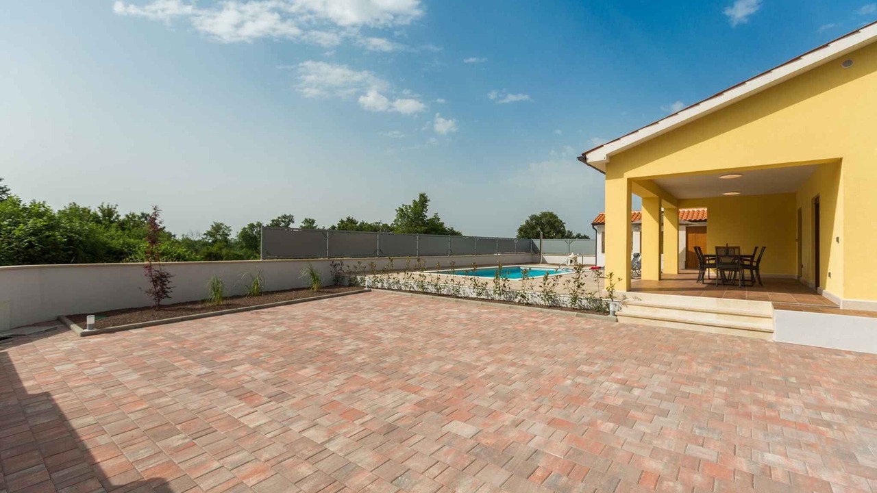 Photo of Patio Balcony in Kringa