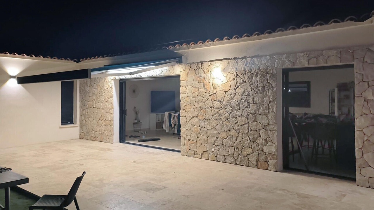 Photo of Others in Les Plans