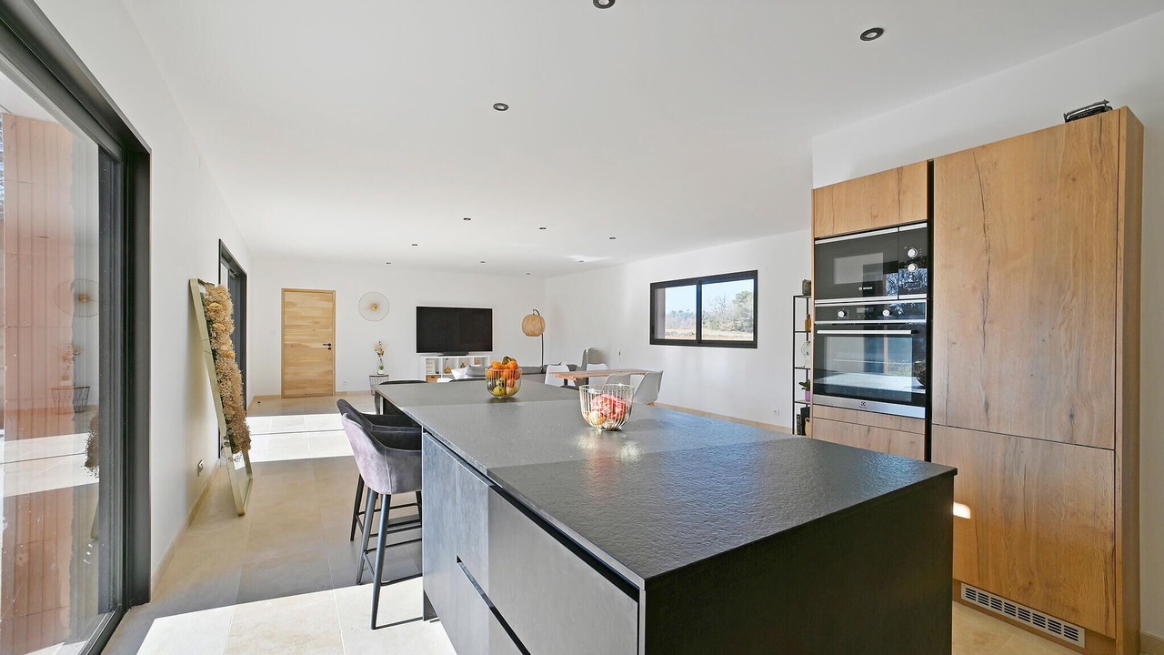 Photo of Others in Les Plans