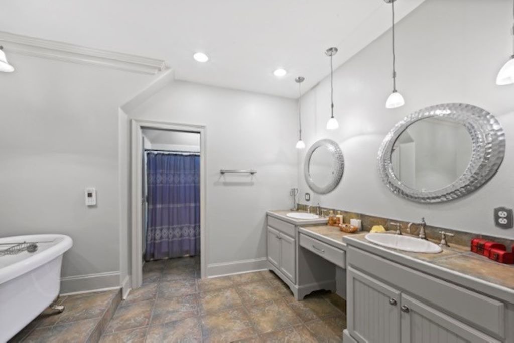Photo of Bathroom in Springfield