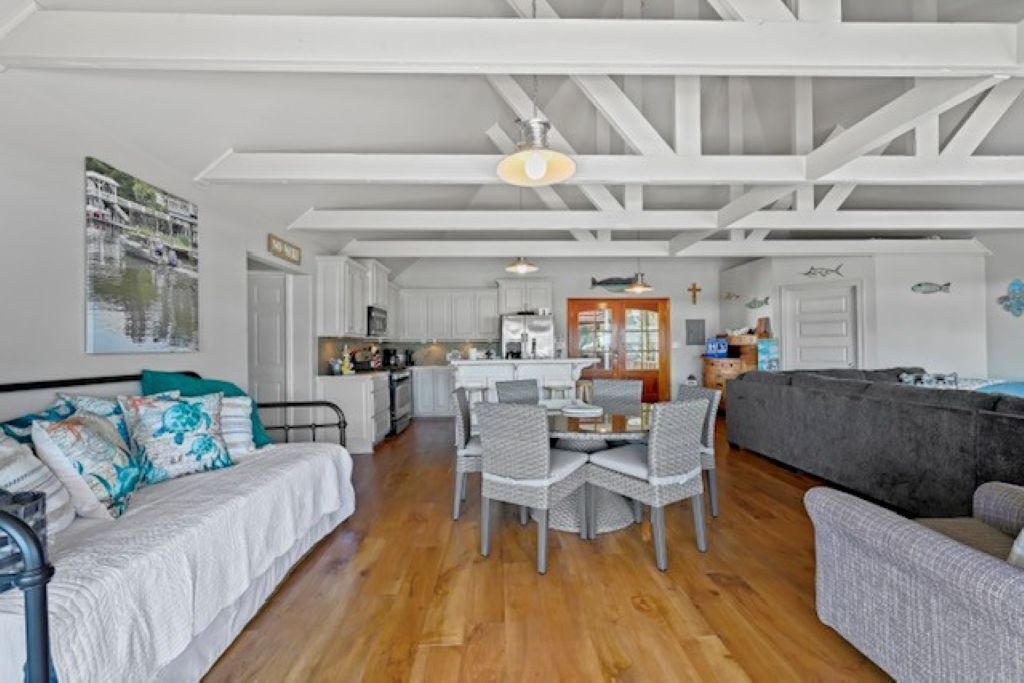 Photo of Livingroom in Springfield