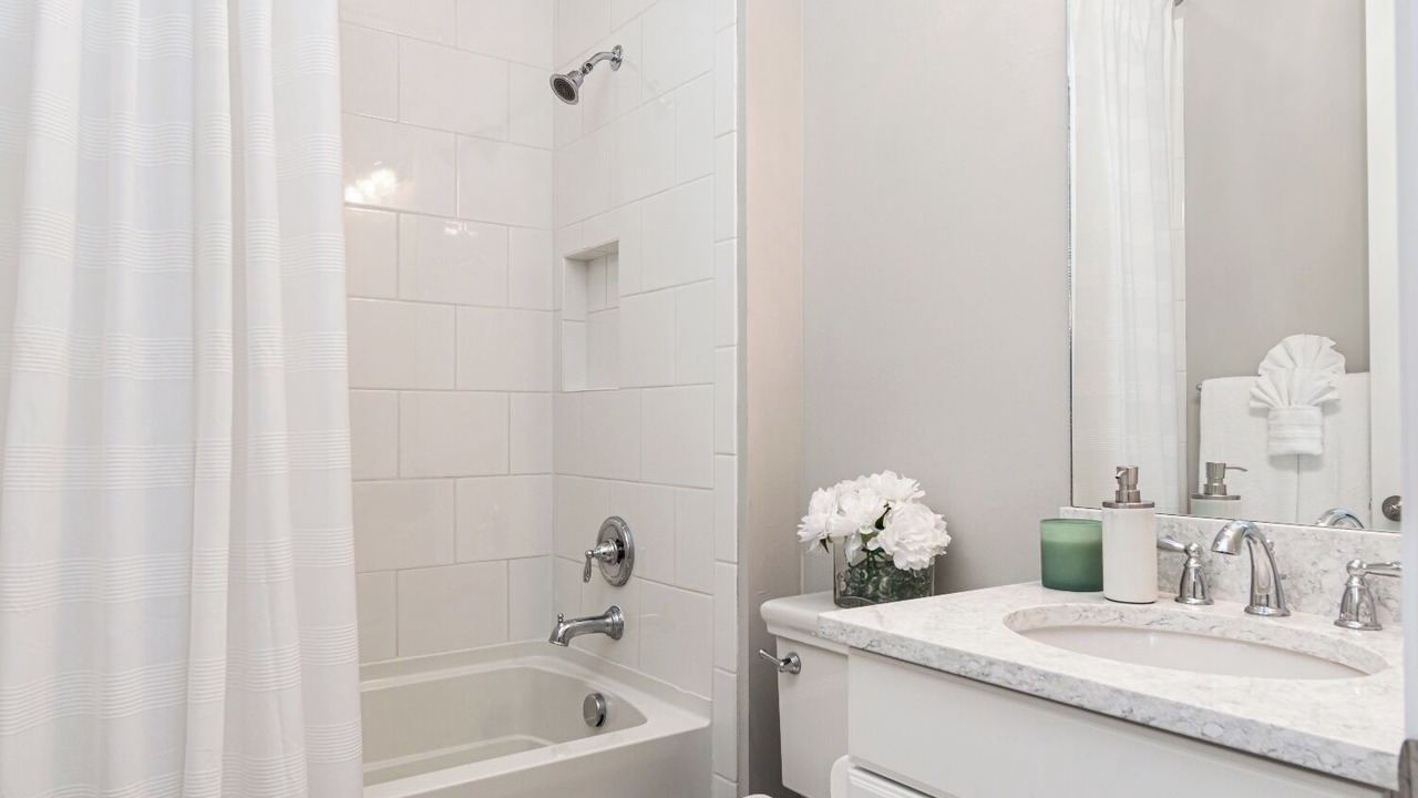 Photo of Bathroom in Naples