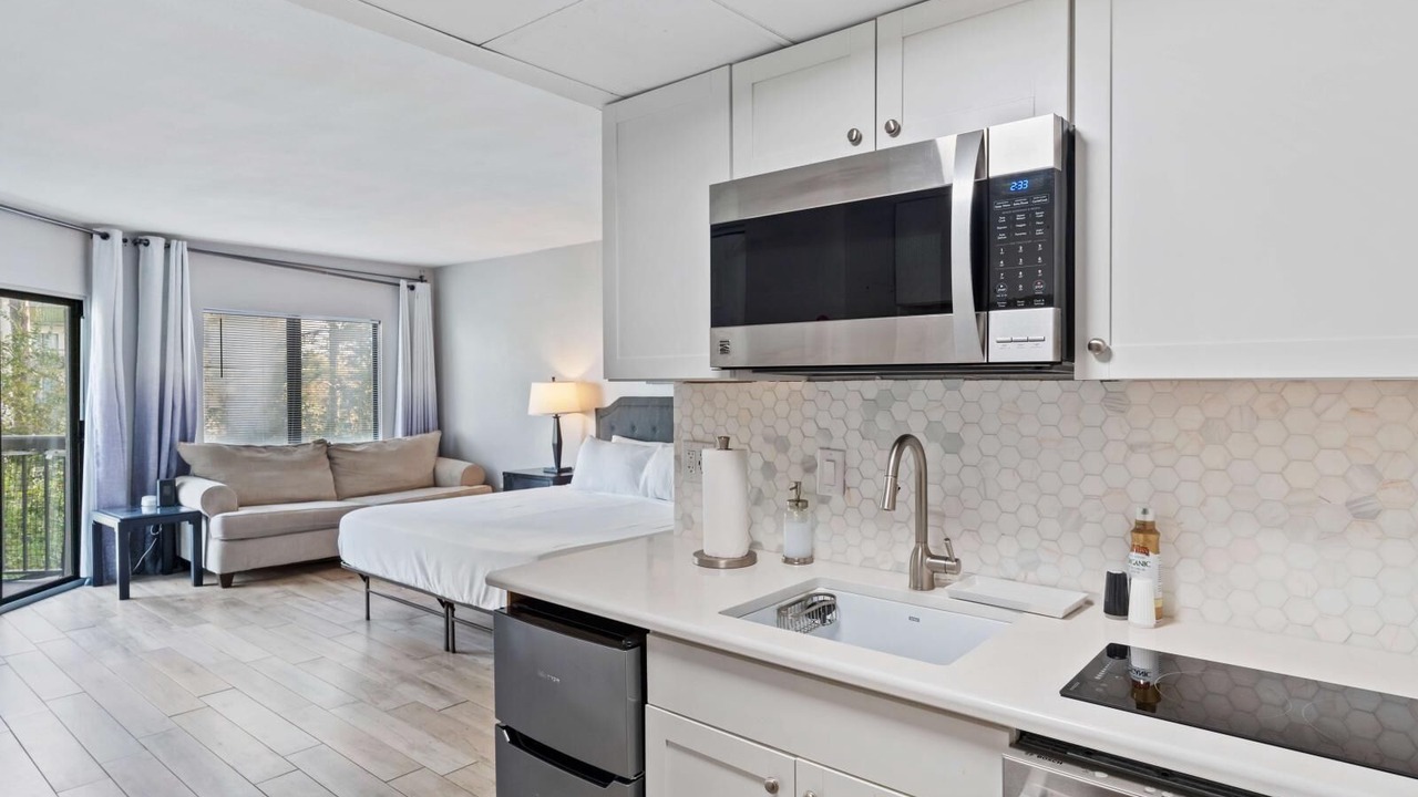 Photo of Kitchen in Florida Center