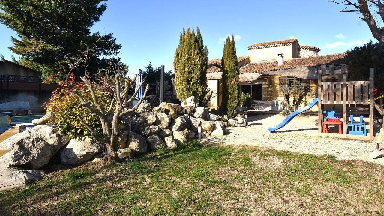 Photo of Others in Entraigues-sur-la-Sorgue