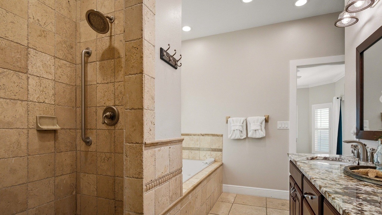 Photo of Bathroom in Independence Square