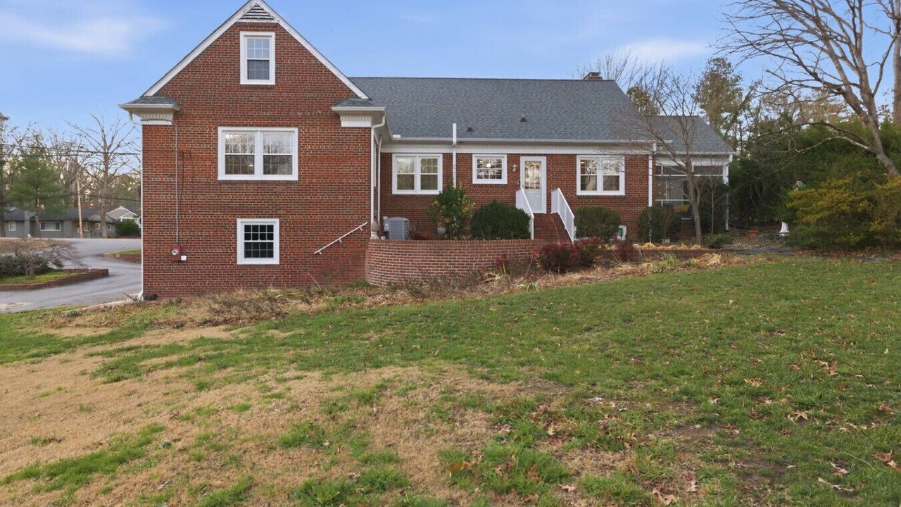 Photo of Bedroom in North Chesterfield