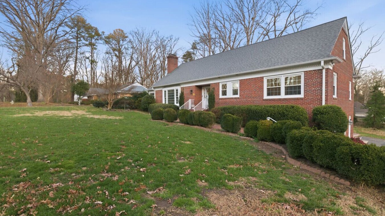 Photo of Bedroom in North Chesterfield