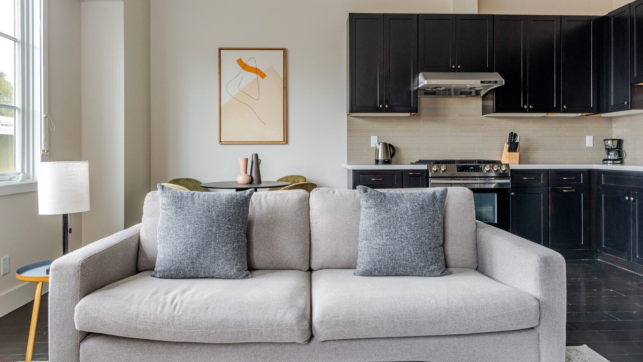 Photo of Livingroom in Downtown Burlingame