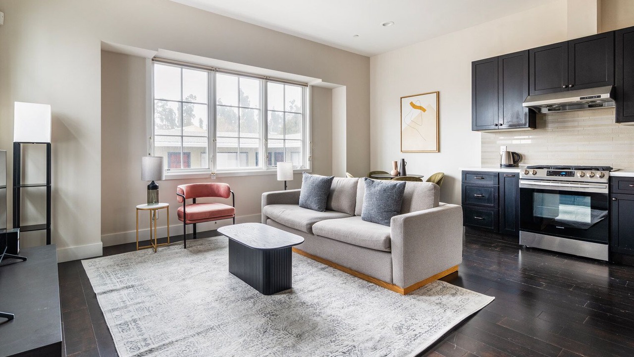 Photo of Livingroom in Downtown Burlingame