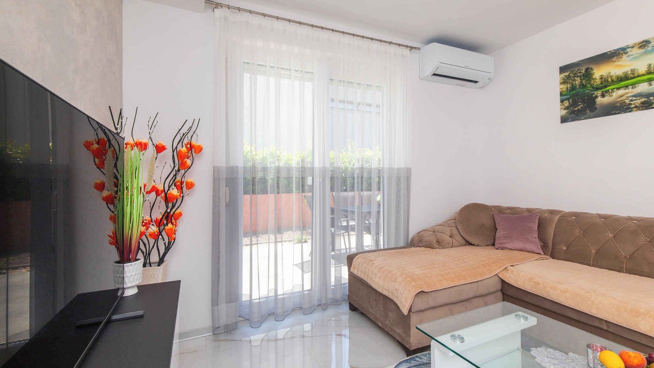 Photo of Livingroom in Salatic