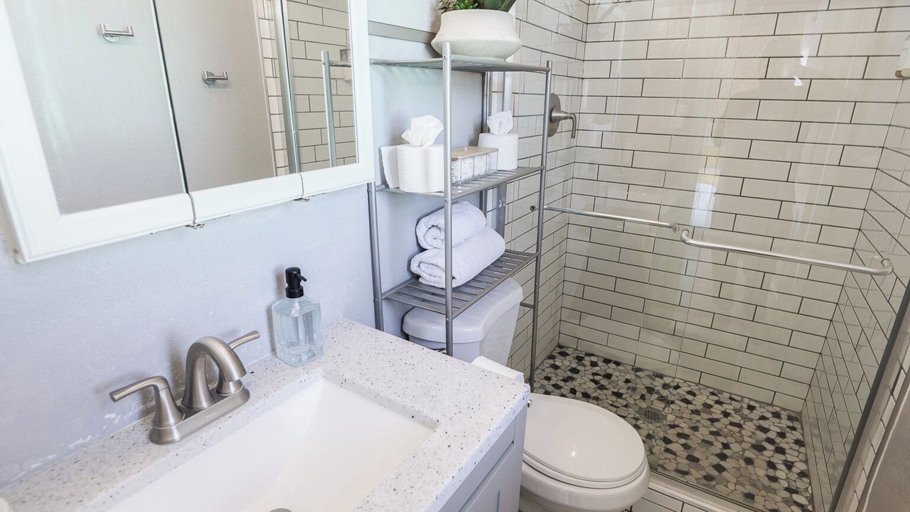 Photo of Bathroom in Papago Parkway