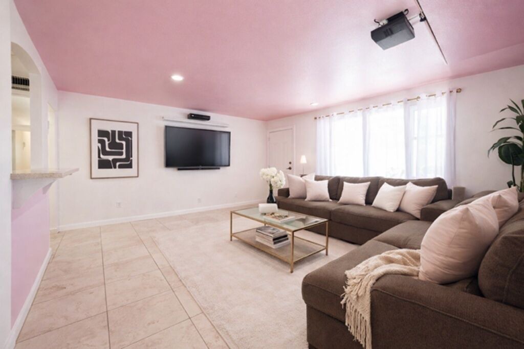 Photo of Livingroom in Papago Parkway
