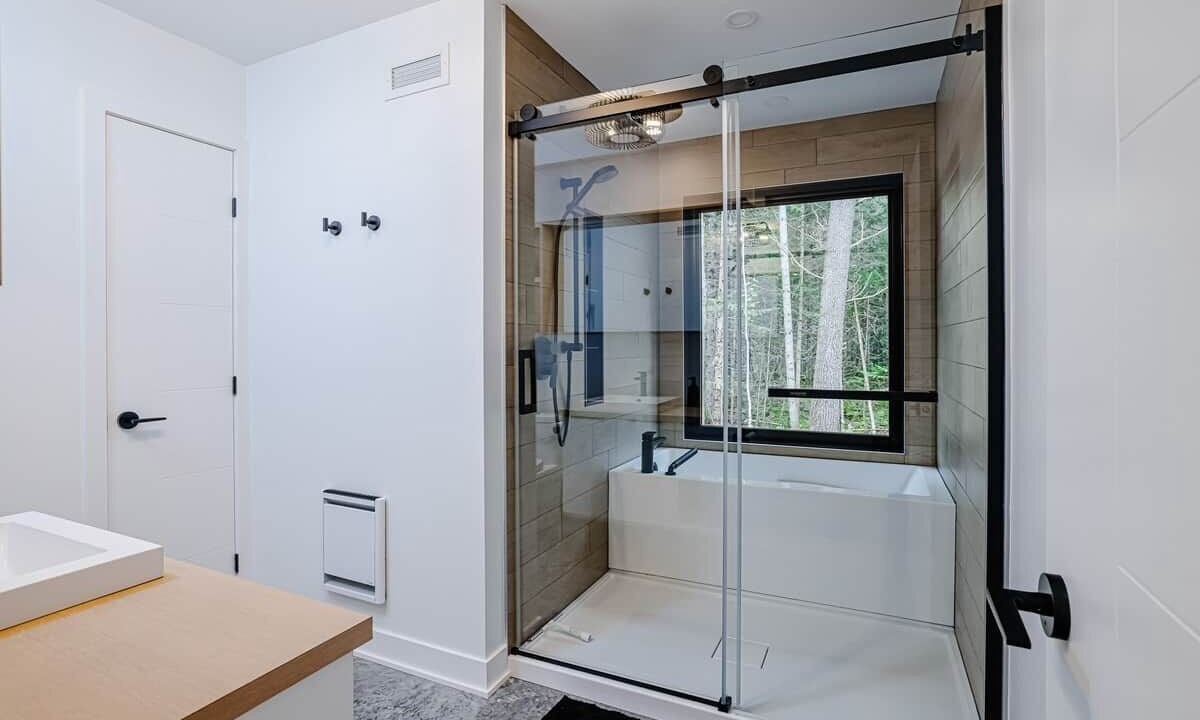 Photo of Bathroom in Chertsey