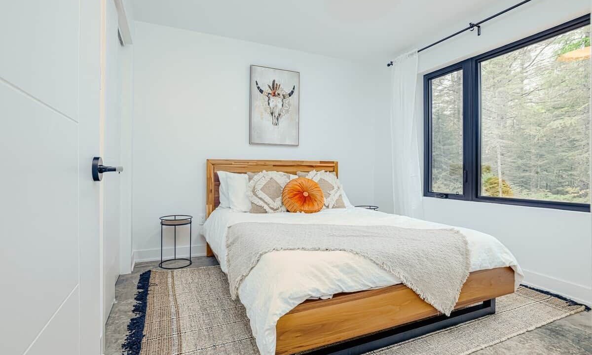 Photo of Bedroom in Chertsey