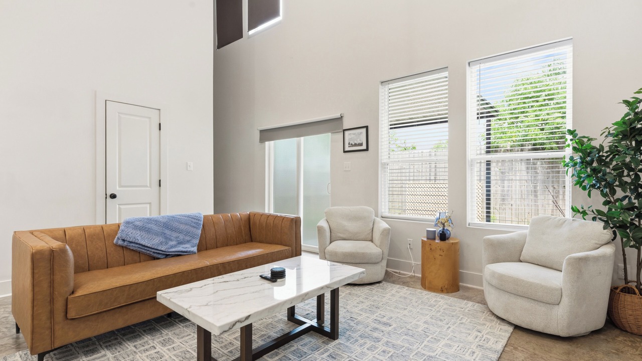 Photo of Livingroom in Lafayette