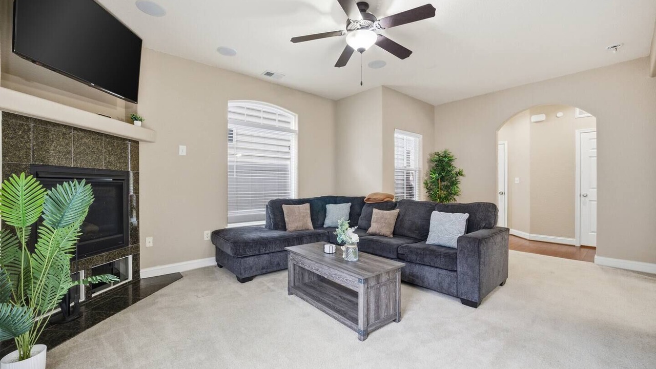 Photo of Livingroom in Norfolk - Virginia Beach