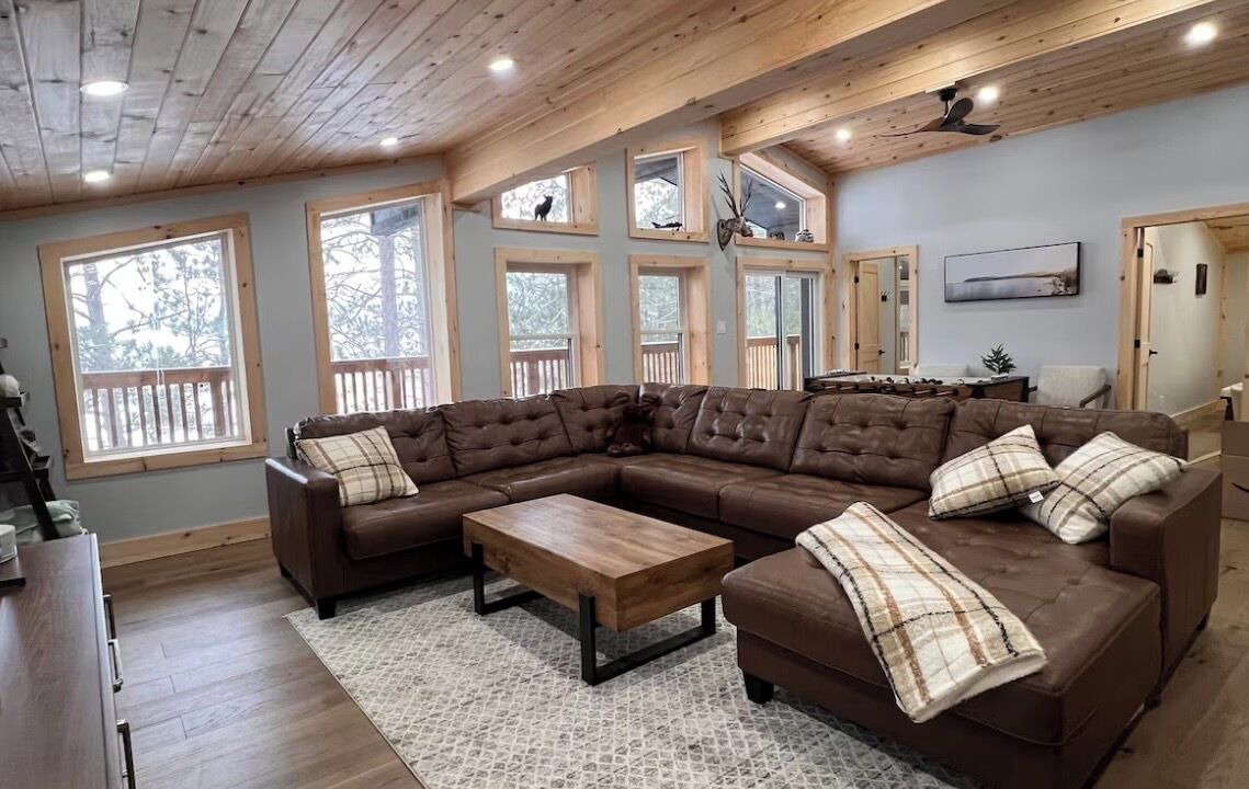 Photo of Livingroom in Madawaska Valley