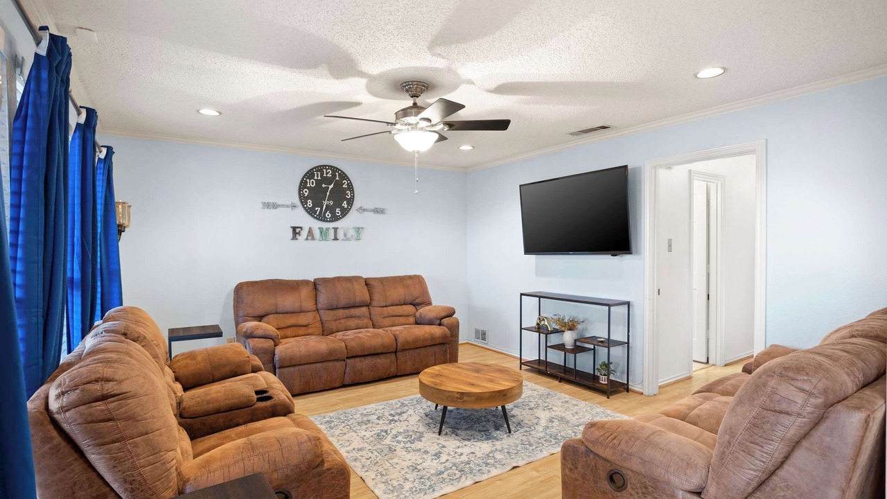 Photo of Livingroom in DeSoto