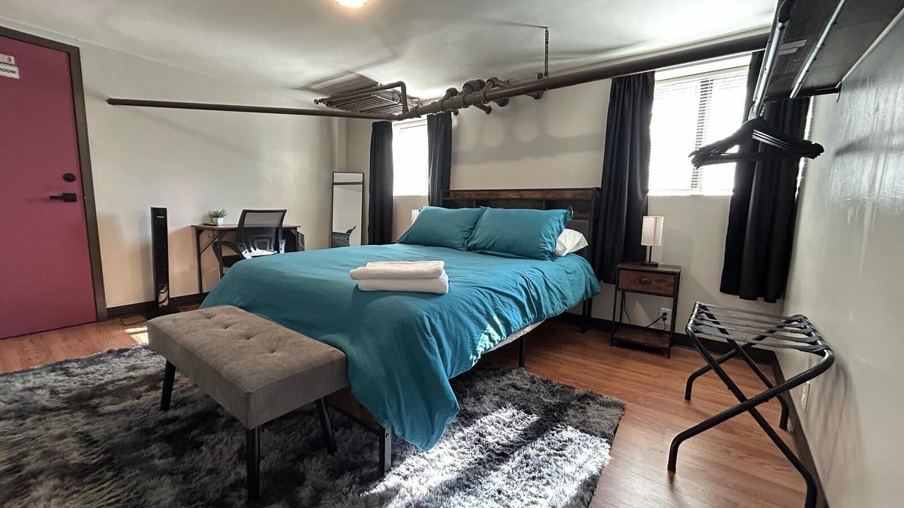 Photo of Bedroom in Wrigleyville
