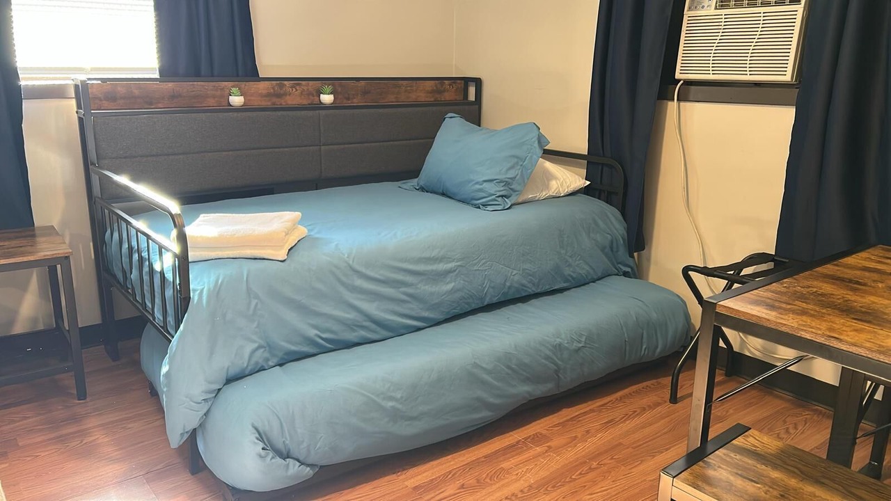 Photo of Bedroom in Wrigleyville