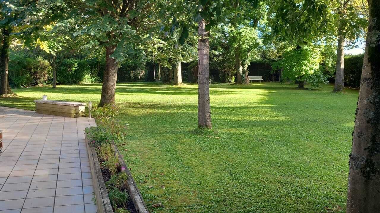 Photo of Outdoor in Mandres-les-Roses