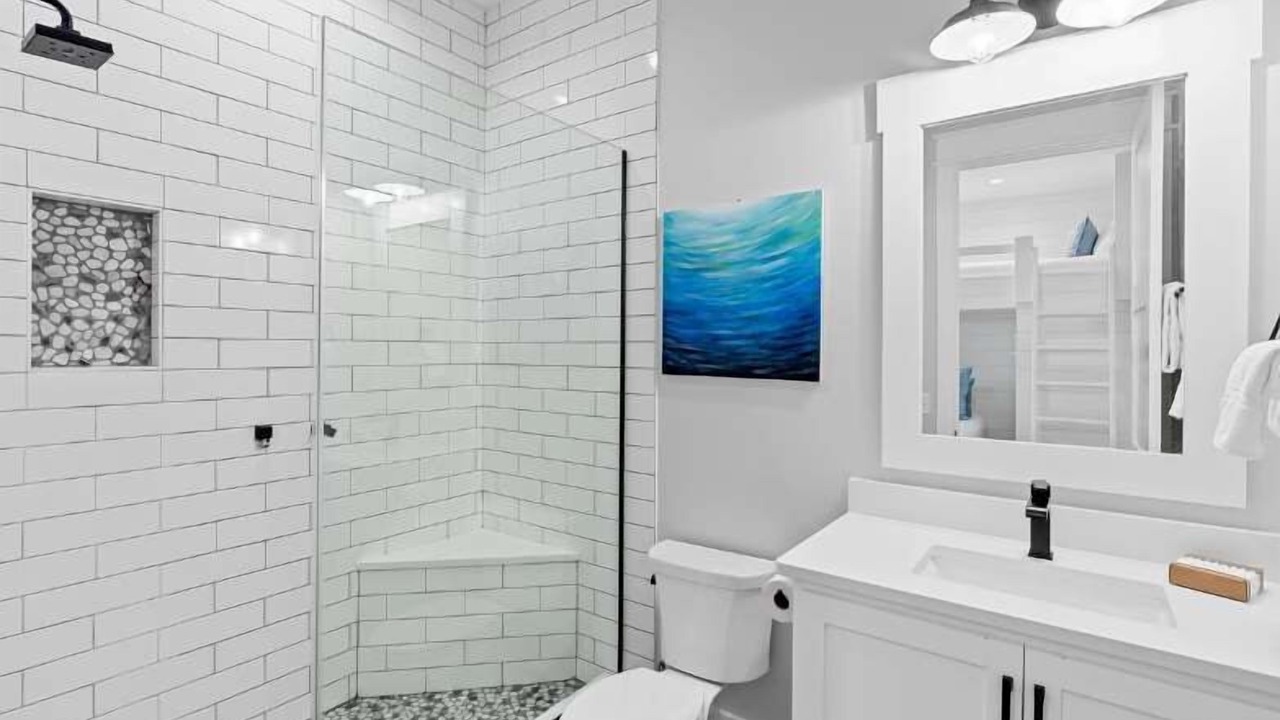 Photo of Bathroom in El Centro Beach