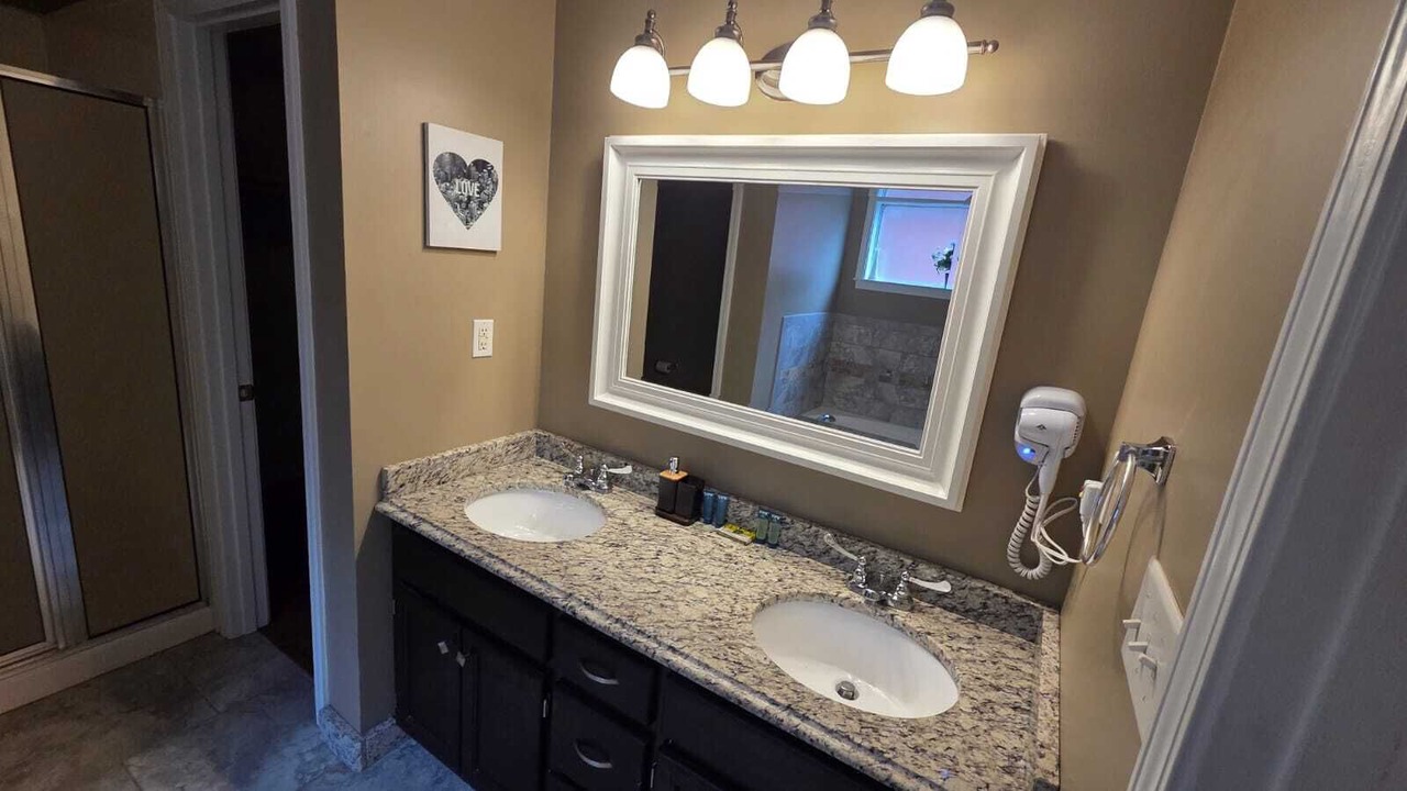 Photo of Bathroom in Hernando