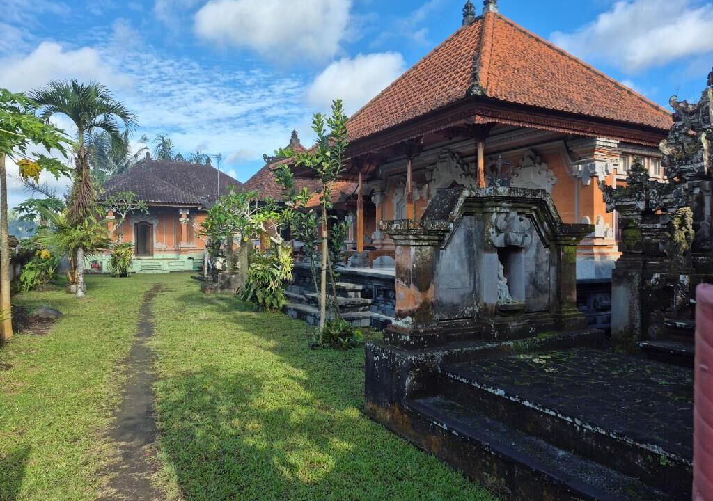 Photo of Others in Selat