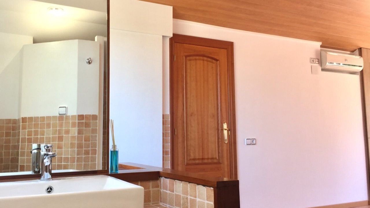Photo of Bathroom in Canyelles