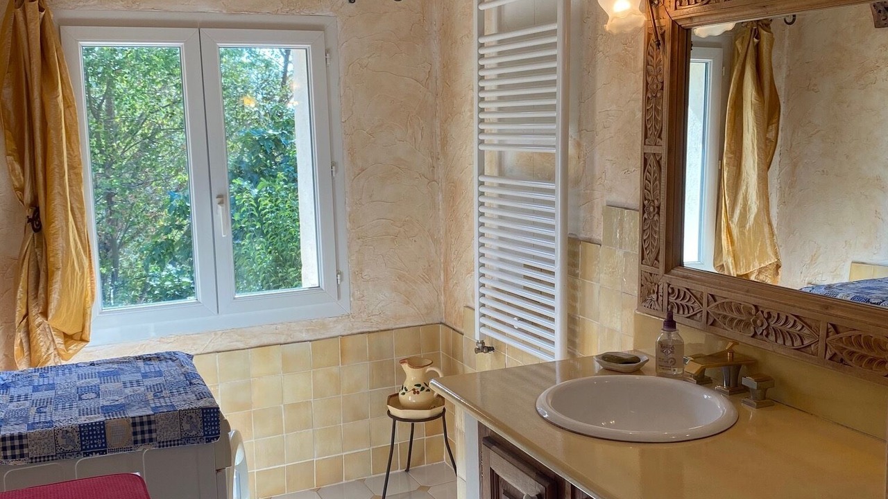 Photo of Bathroom in Villecroze