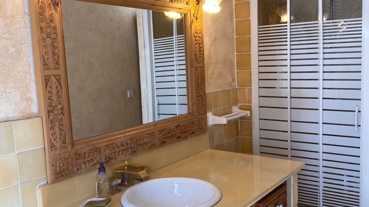 Photo of Bathroom in Villecroze