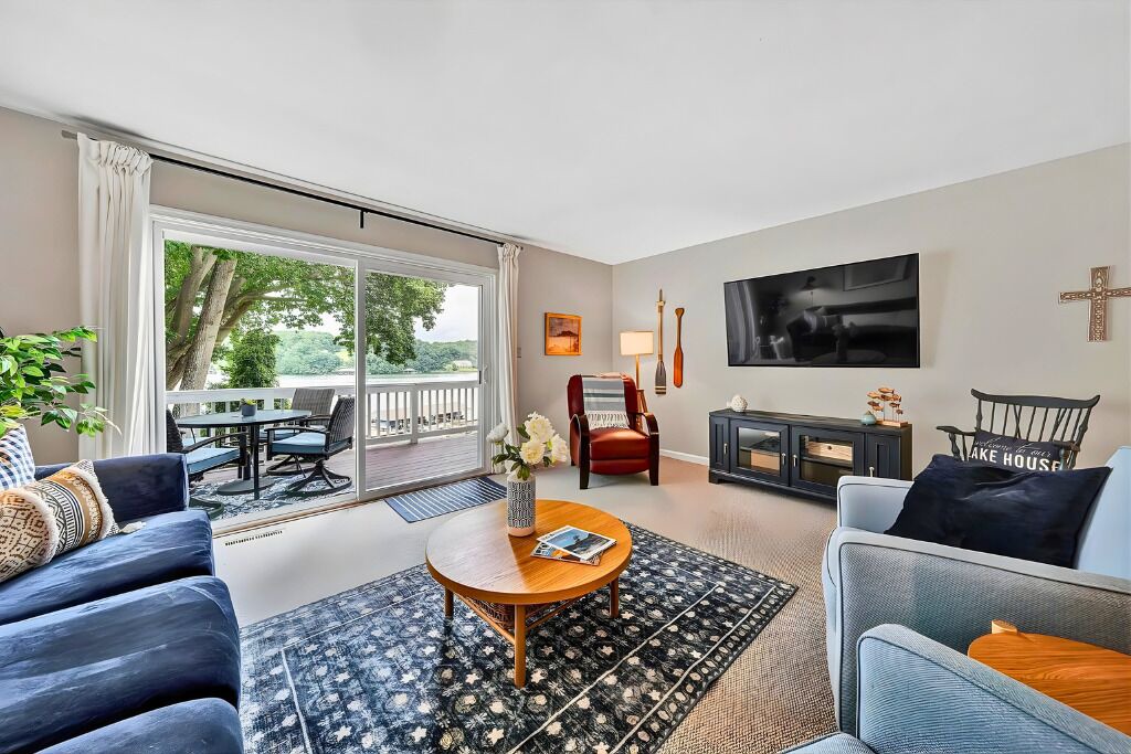 Photo of Livingroom in North Shore