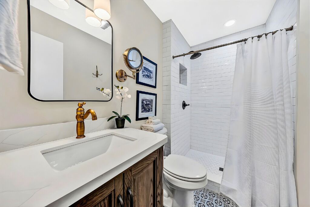 Photo of Bathroom in North Shore