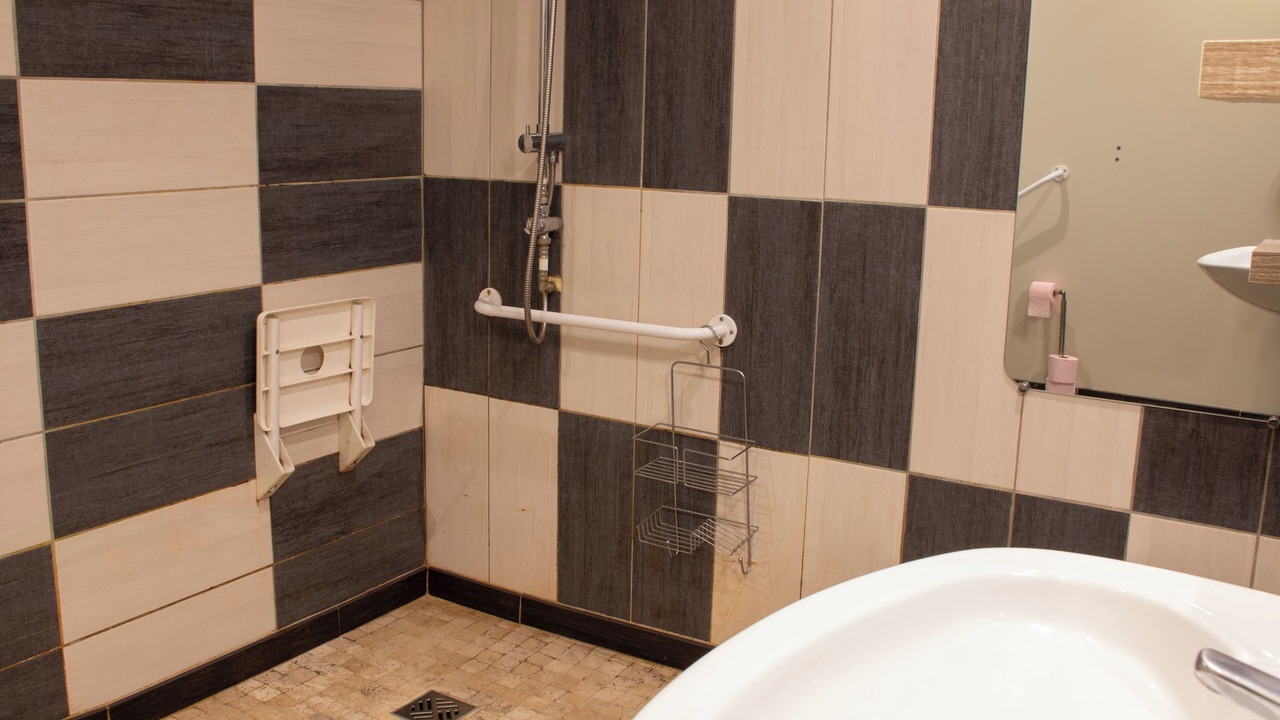 Photo of Bathroom in Saint-Pardoux