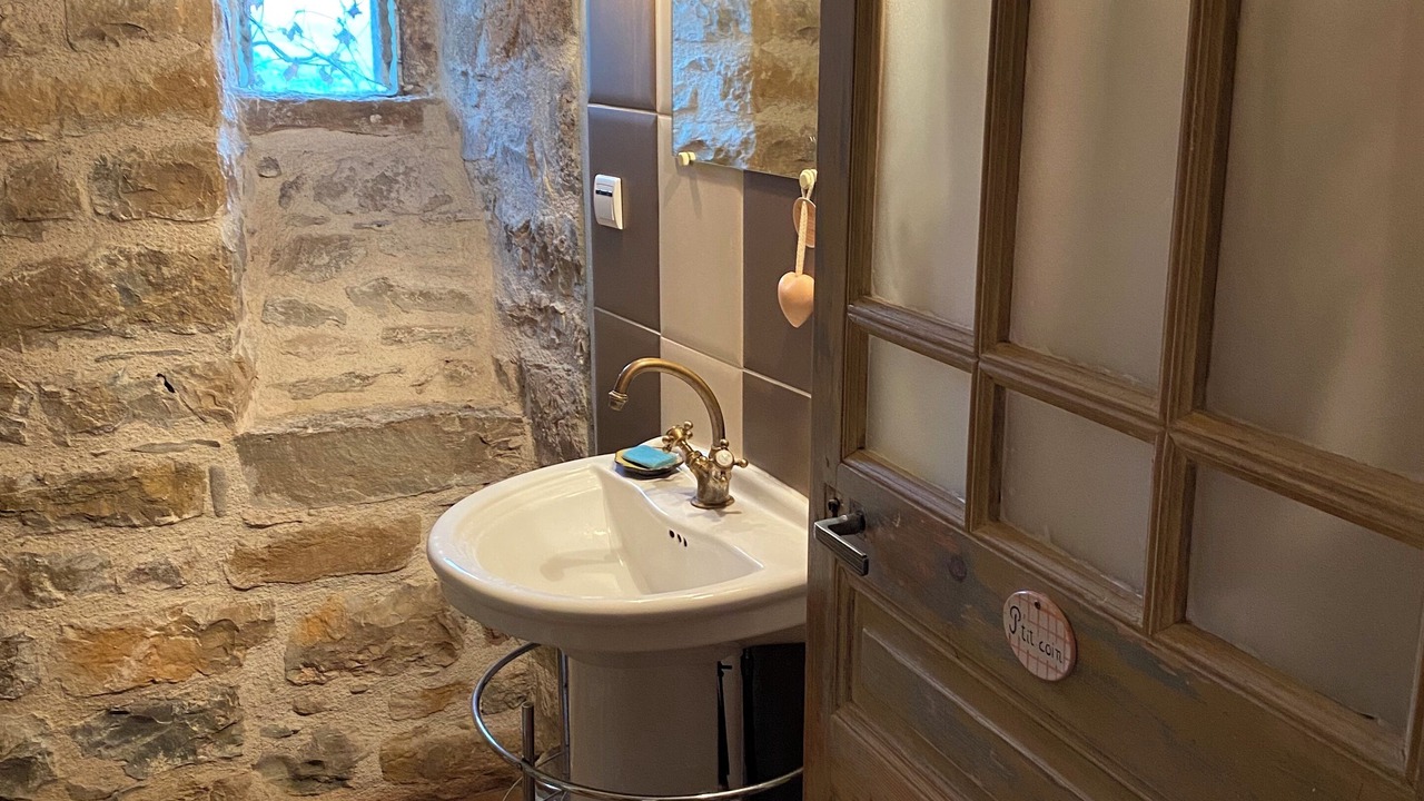 Photo of Bathroom in Riviere-sur-Tarn